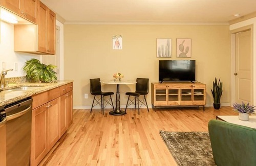 Durham Apartment | Downtown Glowing 2BR w/ Sunny Balcony & Parking