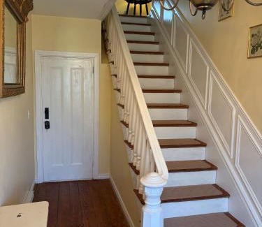 Digby House | Downtown Harborview Heritage House 1838-Twin Suite