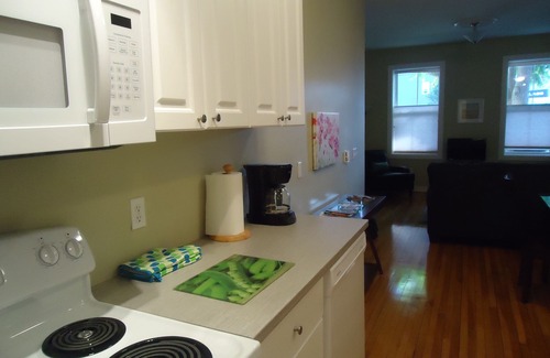 Queens Square Apartment | Downtown Heritage Gem close to beach and convention center