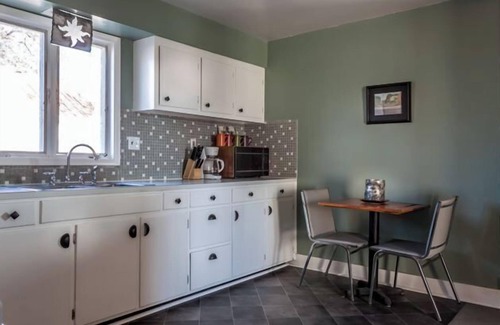Ste Genevieve Apartment | Downtown historic main street