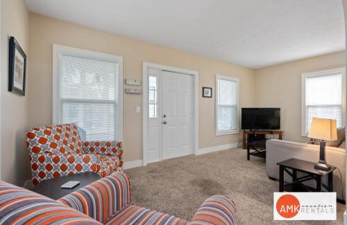 Holland House | Downtown Holland Charmer