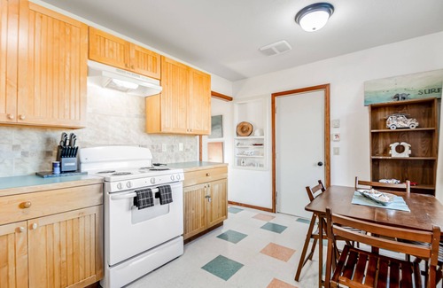 Ocean Park House | Downtown home with private hot tub & WiFi - walk to beach - dog-friendly yard