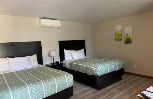 Sister Bay Hotel | DownTown Inn