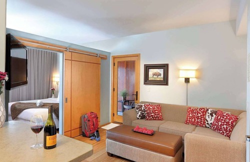 Jackson Hole Hotel | Downtown Jackson - 1 Bedroom Miller Park Deluxe Suite