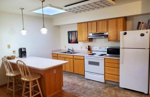 Downtown Juneau Apartment | Downtown Juneau Gem: 1BR Apt with Stunning Views!