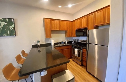Village Condo | Downtown La Quinta Charmer- Walk to Dining & Shops