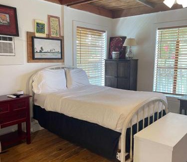 Freetown - Port Rico Apartment | Downtown Lafayette Gem-Stylish 1BR Apartment
