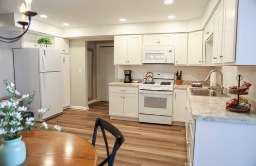 Conneaut Lake Condo | Downtown Lake View Condo -Unit 2