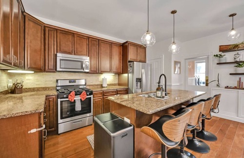 Lancaster House | Downtown Lancaster Retreat - Amish County