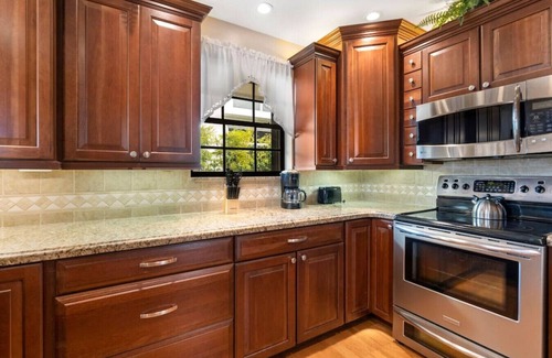 Hendricks and Venice Isles House | DOWNTOWN LAS OLAS WATERFRONT HOME! UPDATED UNIT