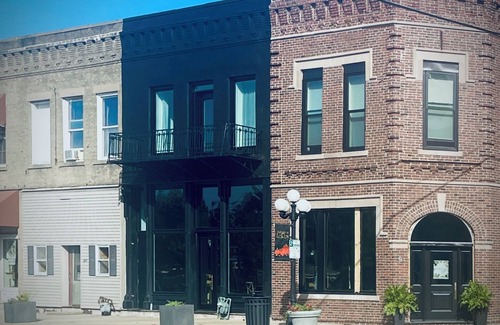 Le Roy Apartment | Downtown LeRoy ONE TWENTY Loft