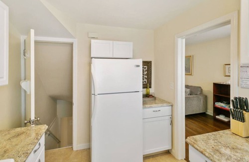 Libertyville Apartment | Downtown Libertyville Duplex Near Naval Base!
