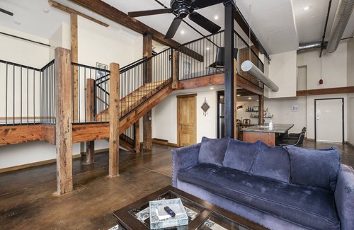 Downtown Springfield Condo | Downtown Loft - minutes from bars, restaurants, stadium and more