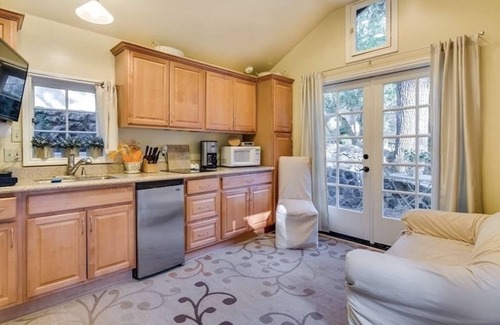 Los Gatos Apartment | Downtown Los Gatos Retreat