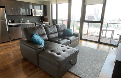 Downtown Winnipeg Apartment | Downtown luxury 1 bedroom sleeps 3 wifi and laundry