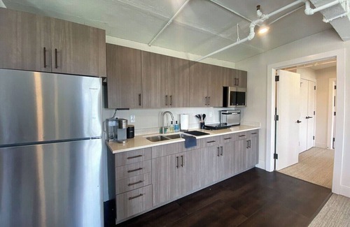Downtown San Antonio Apartment | Downtown Luxury Condo for 2!