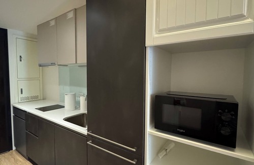 Zhongshan Apartment | Downtown Luxury Getaway 2minMRT