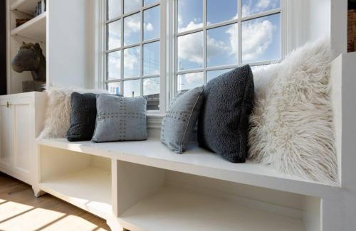 South Nashville House | Downtown Luxury Large Townhome Lots Of Beds