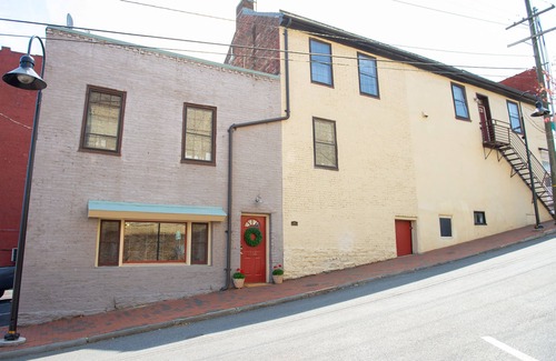 Central Business District Apartment | Downtown Lynchburg Studio 114 & Parking Spot
