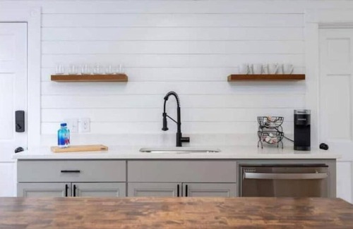 Mystic - New London Apartment | Downtown Mystic, Private Luxury 2BR w Free Parking