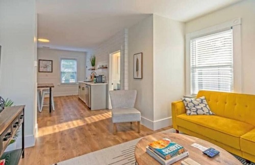 Mystic - New London Apartment | Downtown Mystic, Private Luxury 2BR w Free Parking
