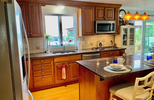 West Mystic House | Downtown Mystic Waterfront Oasis