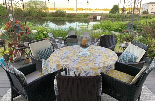West Mystic House | Downtown Mystic Waterfront Oasis