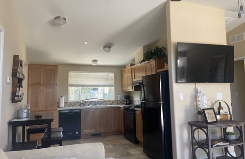 Napa House | Downtown Napa 3 Bedroom 2 baths house