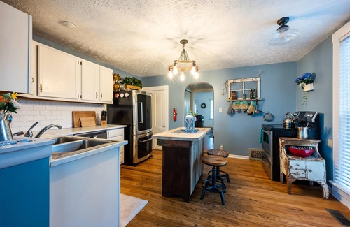 Nashville House | Downtown Nashville, IN - 5 Bedroom home