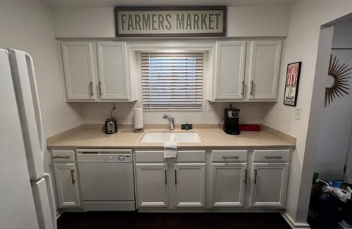 North Capitol Condo | Downtown Nashville Music City Riverfront Escape FREE PARKING