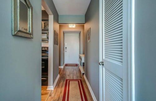 North Capitol Apartment | Downtown Nashville Riverfront Unit 820