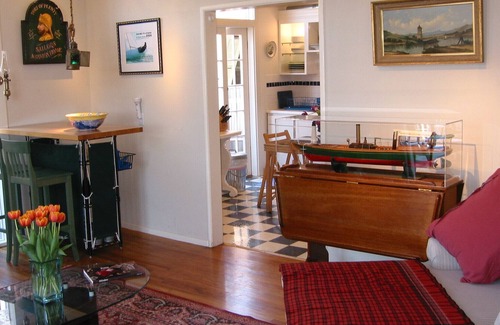 Belvedere Tiburon Apartment | Downtown next to SF ferry