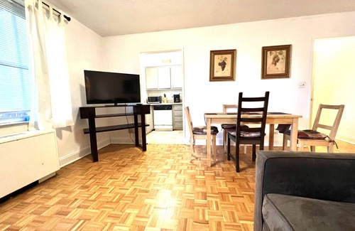 Peachtree Center Condo | Downtown Oasis | City Views | 9-O