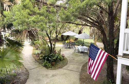 Biloxi House | Downtown Ocean Springs 2 bed 2.5 bath with garage