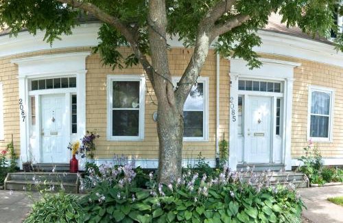 Downtown Halifax Apartment | Downtown one bedroom/Historic Bauer Terrace