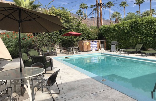 Warm Sands Villa | Downtown-PALM-SPRINGS-Get-AWAY