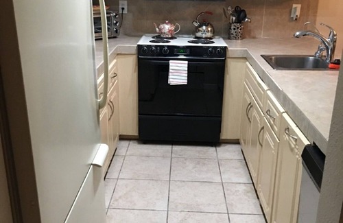 Baristo Condo | Downtown Palm Springs Gem