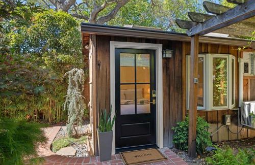 University South Apartment | Downtown Palo Alto Gem! Cute, Spotless Guest House