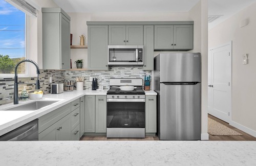 Paso Robles House | Downtown Paso: The Treetop Getaway