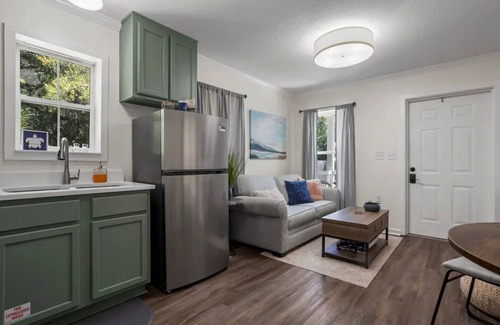 Ocean Springs House | Downtown Peaceful Pearlnn