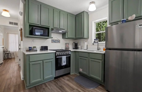 Ocean Springs House | Downtown Peaceful Pearlnn