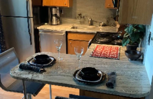 Whittier Condo | Downtown Pearl St. Sweet Retreat!