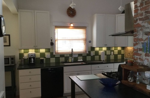 Petaluma House | Downtown Petaluma home, convenient to wine country, coast, San Francisco