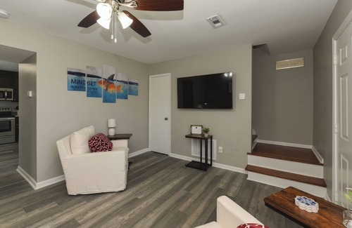 Hampton House | Downtown Phoebus Stay - Gateway to Hampton Roads