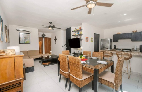 Gonzalo Guerrero Condo | Downtown Private Terrace | BBQ | Pool | Near Beach
