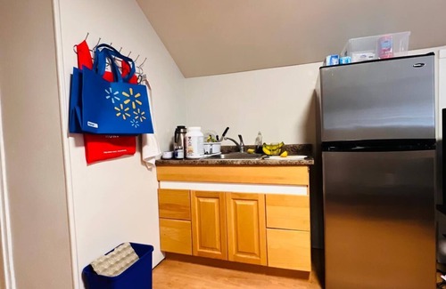 Medicine Hat House | Downtown Private Loft