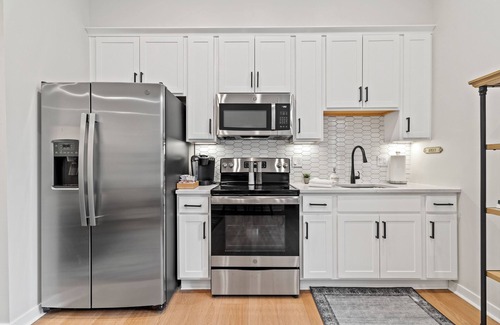 Historic Downtown Racine Apartment | Downtown Racine Charmer