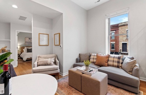 Historic Downtown Racine Apartment | Downtown Racine Charmer