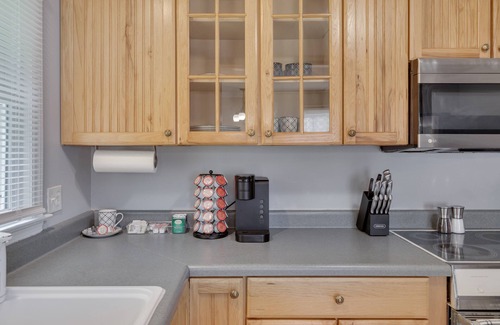 Southwest Raleigh House | Downtown Raleigh - Pack and Play - Stylish Stay
