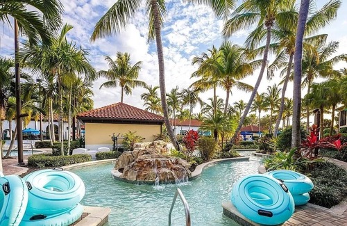 Royal Harbor Condo | Downtown Resort Condo: Shops, Restaurants & the Beach. Fantastic Amenities!